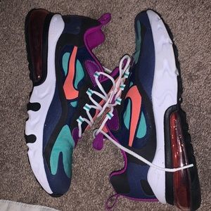 Nike Revolution Tea Berry/ Metallic gold